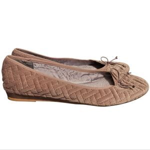 CL Laundry Pink Champagne Velvet Ballet Flats, Size 11